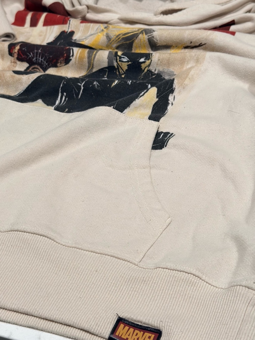 Marvel Cream Pullover Hoodie with Red Logo and Character Print - Picture 4 of 5